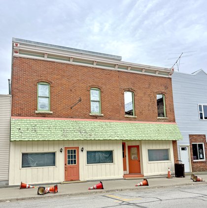 Monona Commercial Building - 111 W. Center St.