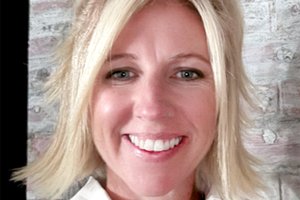 Elkader Chamber Coordinator Liz Healy