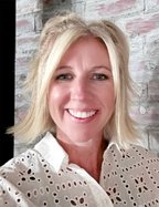 Elkader Chamber Coordinator Liz Healy