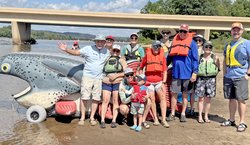 FLOW AM PIC 1: GROUP PADDLE