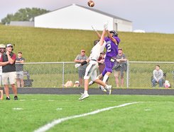 Kameren Reynolds attempts catch vs Potosi/Cassville 2026