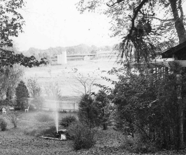 Willis Ludlow home