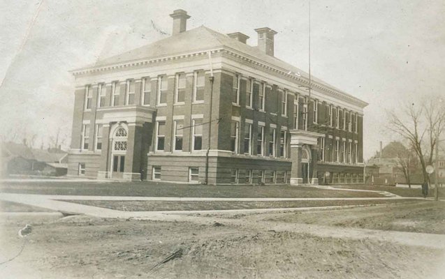 Monroe High School 1910