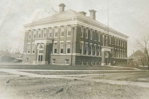 Monroe High School 1910