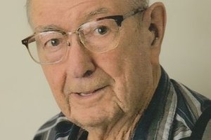 Bobby Louis Wunschel