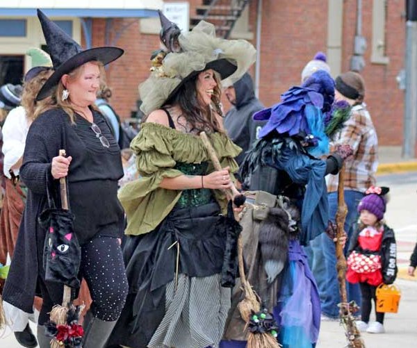 McGregor Halloween Parade